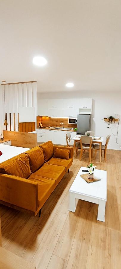 Selvia Apartament Tirana Exterior photo