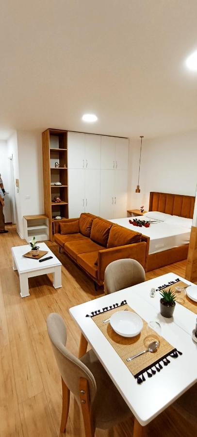 Selvia Apartament Tirana Exterior photo