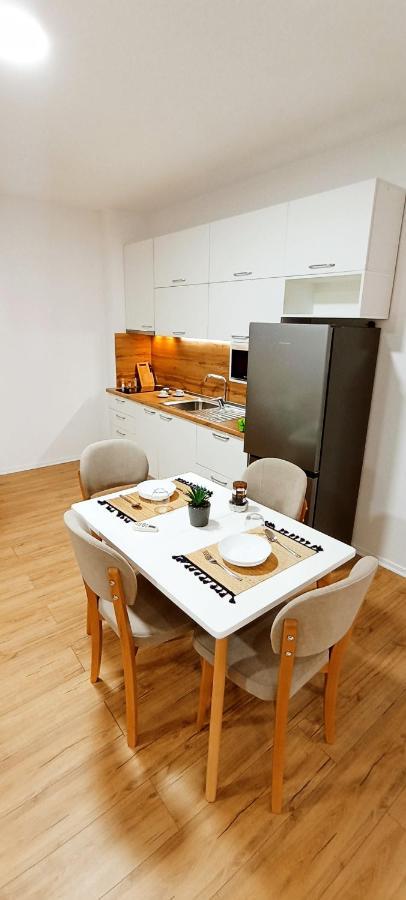 Selvia Apartament Tirana Exterior photo